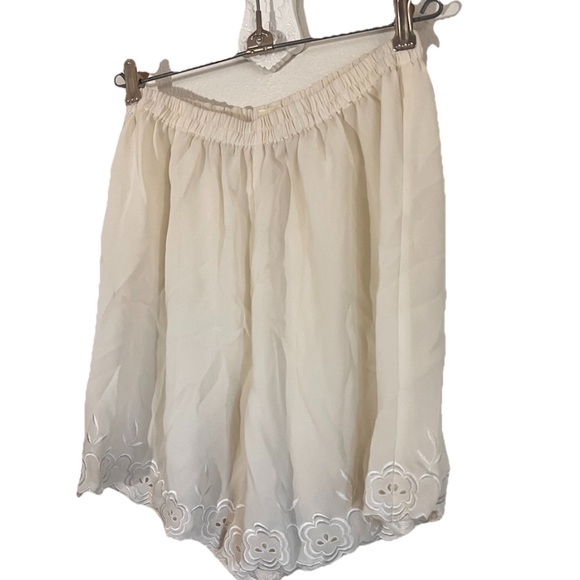 Women’s Vintage 80s Victorias Secret White embroidered Bloomers Retro Shorts - Picture 1 of 4